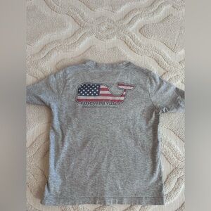 Vineyard Vines Gray Tee with Flag Whale